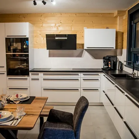 Erlebe Black Oder Forest Apartment